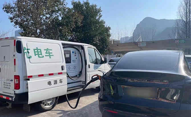 汝城汽车搭电